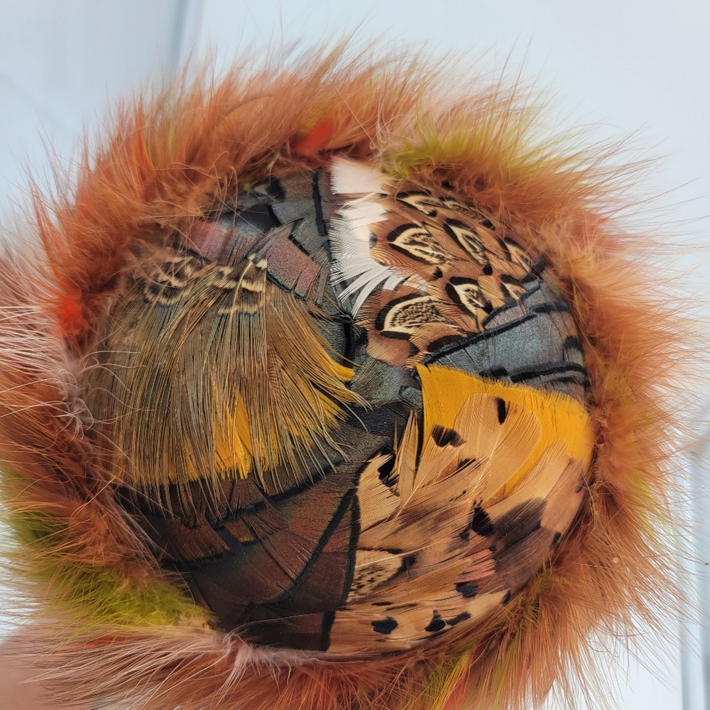 Vintage Robin Ellen pheasant feather pillbox hat with box Orange Green Mod - Picture 6 of 10
